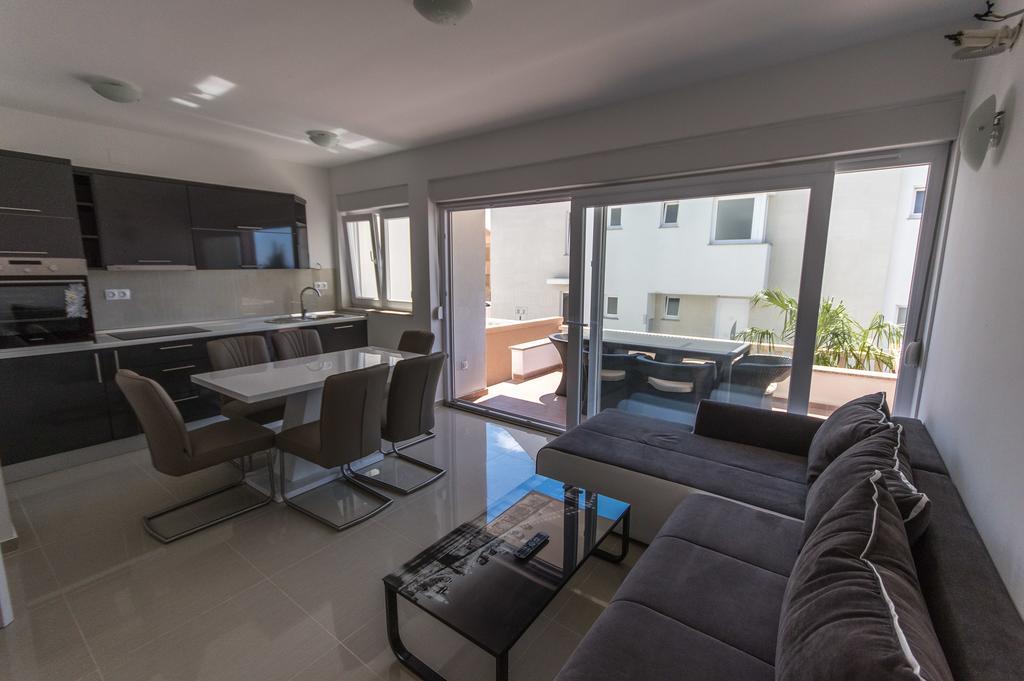 Villa Tina Novalja Εξωτερικό φωτογραφία