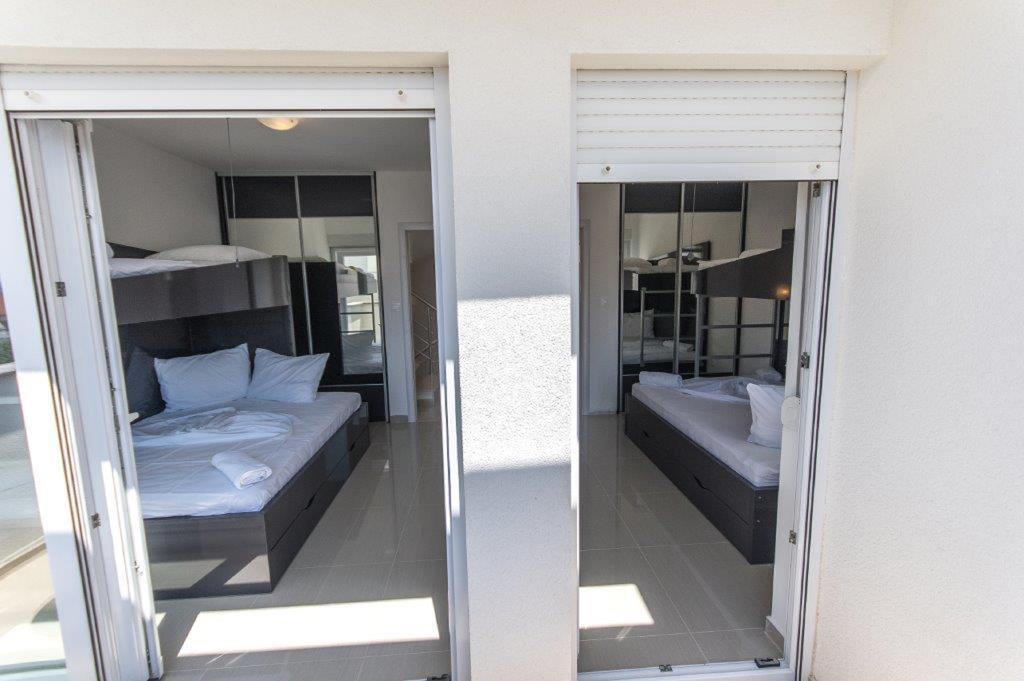 Villa Tina Novalja Εξωτερικό φωτογραφία